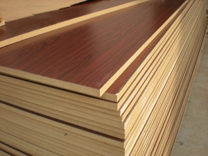 High Quality Green Plywood Supplier and Wholesaler in Delhi